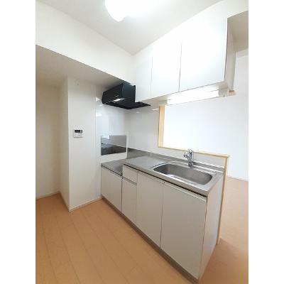 フォルシュ 302【管理NO：1-019591001-03020】 ★家具家電は申し込み後に搬入します★の物件写真3