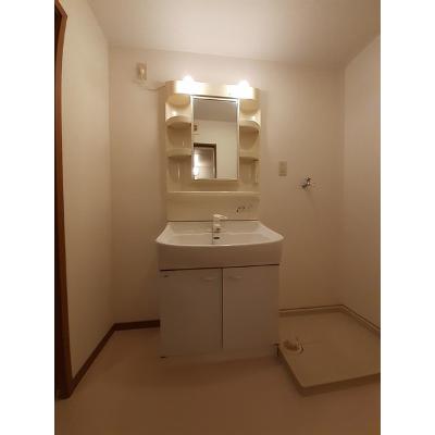 レトア手島 203【管理NO：1-010677401-02030】 ★家具家電は申し込み後に搬入します★の物件写真6
