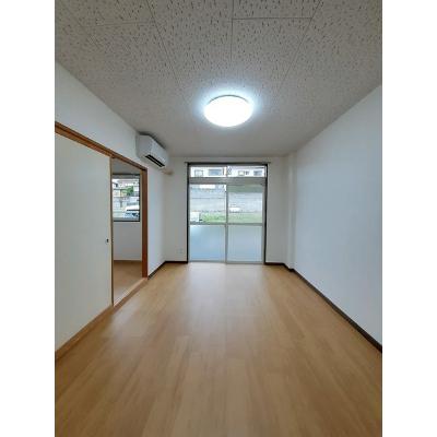 ブルースカイ 103【管理NO：1-004348701-01030】 ★家具家電は申し込み後に搬入しますの物件写真2