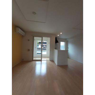 レインボーあやめ 101【管理NO：1-021472901-01010】 2026年08月中旬入居可能の物件写真2