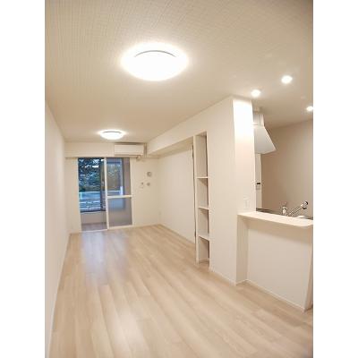 ラーゴム　Ⅲ 103【管理NO：1-027664003-01030】 ★家具家電は申し込み後に搬入しますの物件写真2