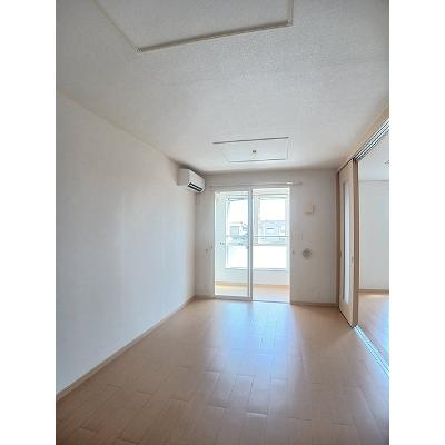 ディア　ベルジュ 202【管理NO：1-016169401-02020】 ★家具家電は申し込み後に搬入しますの物件写真2