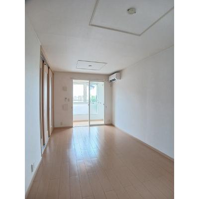 カーサ　プラシード 201【管理NO：1-016129101-02010】 ★家具家電は申し込み後に搬入します 2026年07月下旬入居可能の物件写真2