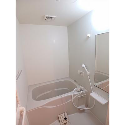 カーサ　フェリーチェⅠ 201【管理NO：1-015867901-02010】 ★家具家電は申し込み後に搬入しますの物件写真4