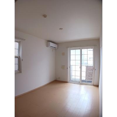 ニューグランツⅡ 103【管理NO：1-015736902-01030】 ★家具家電は申し込み後に搬入しますの物件写真2
