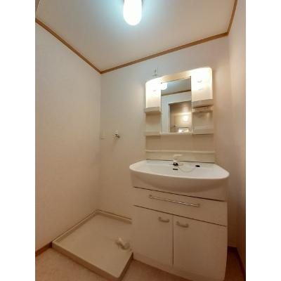 フィオレンテⅠ 201【管理NO：1-013307901-02010】 ★家具家電は申し込み後に搬入しますの物件写真6