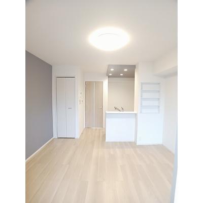 フェリズ 203【管理NO：1-027843001-02030】 ★家具家電は申し込み後に搬入しますの物件写真2