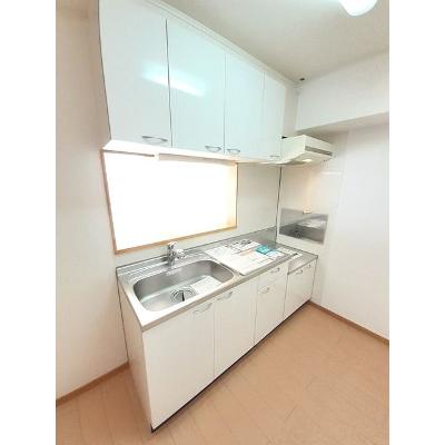 リュミエール学校町 203【管理NO：1-014624601-02030】 ★家具家電は申し込み後に搬入します 2026年07月上旬入居可能の物件写真3