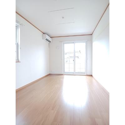グランメゾン　Ｍ 101【管理NO：1-013106701-01010】 ★家具家電は申し込み後に搬入しますの物件写真2