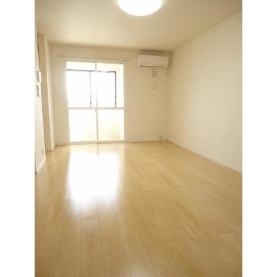 ショコラ　ハウス 203【管理NO：1-021504001-02030】 ★家具家電は申し込み後に搬入しますの物件写真2