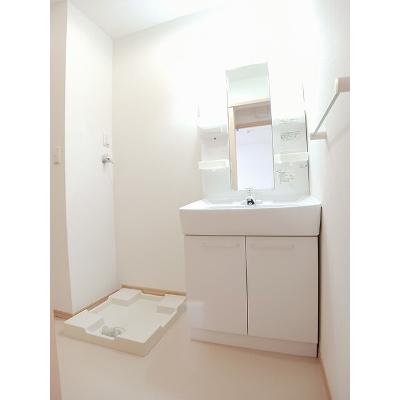 リバーサイド　セナ 102【管理NO：1-017034701-01020】 ★家具家電は申し込み後に搬入します★の物件写真6
