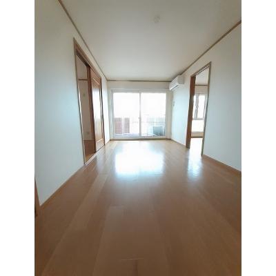 ユーベル 201【管理NO：1-011464301-02010】 ★家具家電は申し込み後に搬入します★ ★2026年10月上旬入居可能★の物件写真2