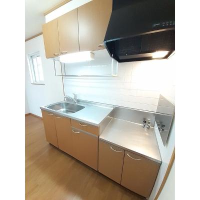 ユーベル 201【管理NO：1-011464301-02010】 ★家具家電は申し込み後に搬入します★ ★2026年10月上旬入居可能★の物件写真3