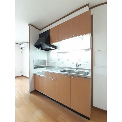 シルフィー 201【管理NO：1-011162801-02010】 ★家具家電は申し込み後に搬入しますの物件写真3