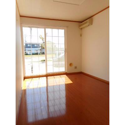 サンルーラン 101【管理NO：1-010714101-01010】 ★家具家電は申し込み後に搬入します★ ★2026年11月下旬入居可能★の物件写真2