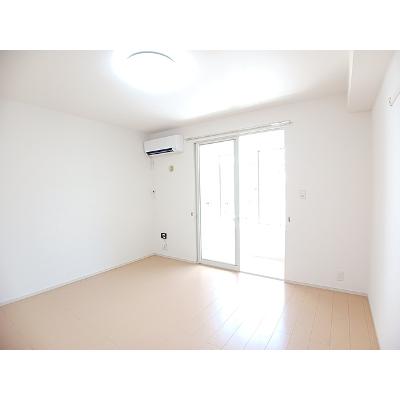 apartment 新潟県上越市国府２丁目１１番１５号 

↓地図はこちらから