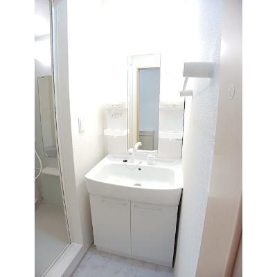 apartment 新潟県上越市国府２丁目１１番１５号 

↓地図はこちらから