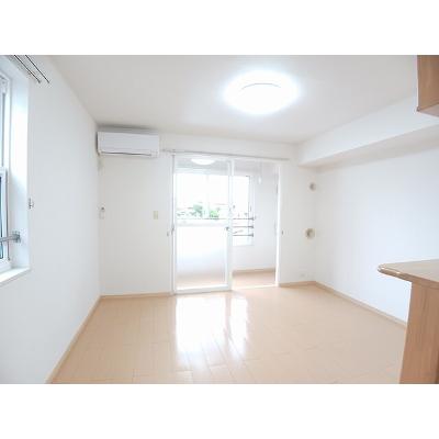 シエル・ブルーＢ 201【管理NO：1-015682602-02010】 ★家具家電は申し込み後に搬入しますの物件写真2