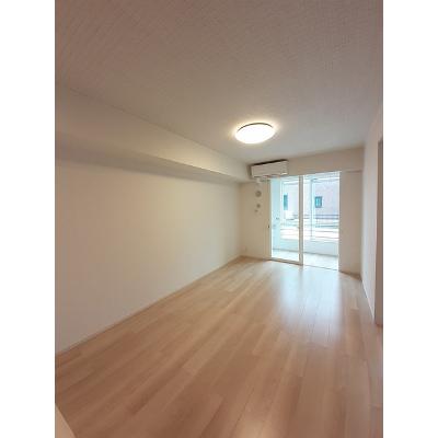 ル・ボートン 103【管理NO：1-026749501-01030】 ★家具家電は申し込み後に搬入しますの物件写真2