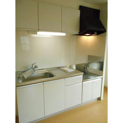 皓月 202【管理NO：1-020281601-02020】 ★家具家電は申し込み後に搬入しますの物件写真3