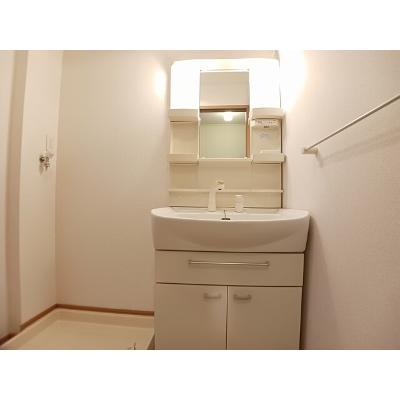 ウィスティリア　Ⅱ 101【管理NO：1-013909001-01010】 ★家具家電は申し込み後に搬入します★の物件写真6
