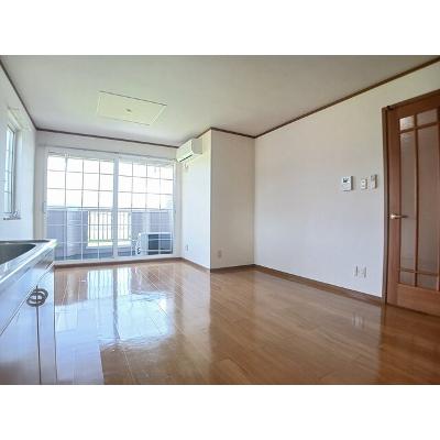 ソレアード 204【管理NO：1-009580001-02040】 ★家具家電は申し込み後に搬入しますの物件写真2