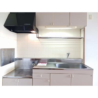 ソレアード 204【管理NO：1-009580001-02040】 ★家具家電は申し込み後に搬入しますの物件写真3