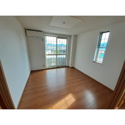 エヴァーグリーン　Ａ 101【管理NO：1-010365501-01010】 ★家具家電は申し込み後に搬入します★の物件写真2