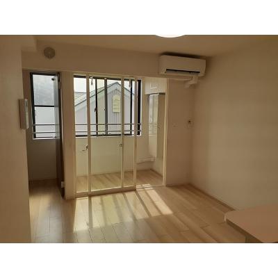 メルグランデ 302【管理NO：1-025981401-03020】 ★家具家電は申し込み後に搬入しますの物件写真2