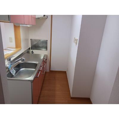 コスモパレス 201【管理NO：1-013049501-02010】 ★家具家電は申し込み後に搬入します★の物件写真3