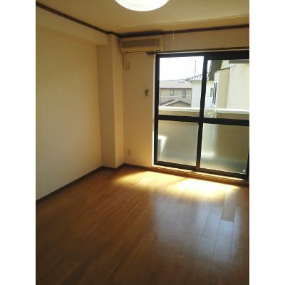 ボニート 202【管理NO：1-011234101-02020】 ★家具家電は申し込み後に搬入します 2026年07月下旬入居可能の物件写真2