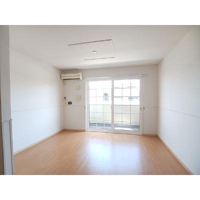 ウーバ　ノーベ 102【管理NO：1-015852901-01020】 ★家具家電は申し込み後に搬入します★の物件写真2