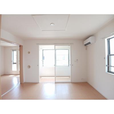ドゥ・ファミーユＣ 201【管理NO：1-018707603-02010】 ★家具家電は申し込み後に搬入しますの物件写真2