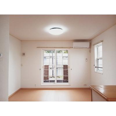 ル・シエル 101【管理NO：1-016069401-01010】 ★家具家電は申し込み後に搬入しますの物件写真2