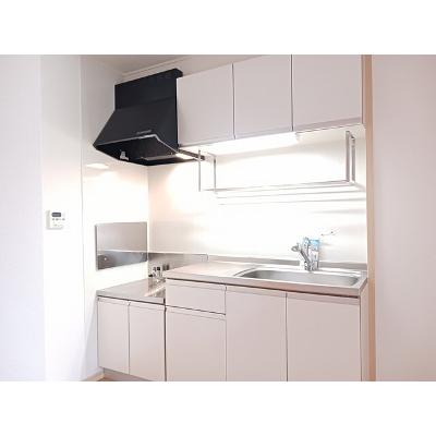 ウィステリアスタイル 103【管理NO：1-015946601-01030】 ★家具家電は申し込み後に搬入します★の物件写真3