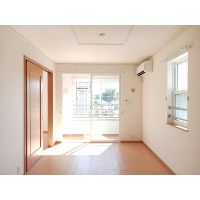 インフィニティーＡ 201【管理NO：1-015457601-02010】 ★家具家電は申し込み後に搬入します★の物件写真2