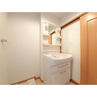 グロワールＥ 201【管理NO：1-015150005-02010】 ★家具家電は申し込み後に搬入しますの物件写真6