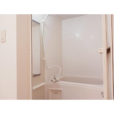 ヴィラ・アミティⅤ 105【管理NO：1-013448901-01050】 ★家具家電は申し込み後に搬入しますの物件写真4