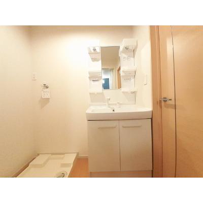 サンライト　ムーン 201【管理NO：1-018998701-02010】 ★家具家電は申し込み後に搬入します★の物件写真6