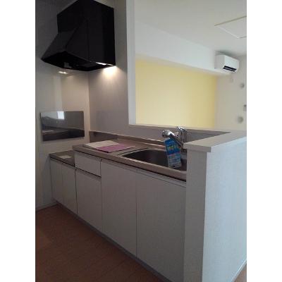 シャイニング 203【管理NO：1-018916601-02030】 ★家具家電は申し込み後に搬入します 2026年08月下旬入居可能の物件写真3