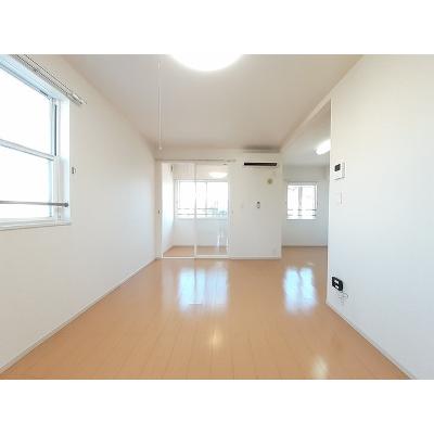 コッティ大泉 203【管理NO：1-018589301-02030】 ★家具家電は申し込み後に搬入します 2026年07月下旬入居可能の物件写真2