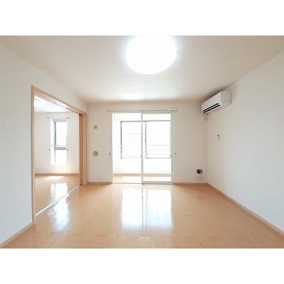 シャルマン　Ⅱ 203【管理NO：1-017058002-02030】 ★家具家電は申し込み後に搬入します 2026年07月下旬入居可能の物件写真2