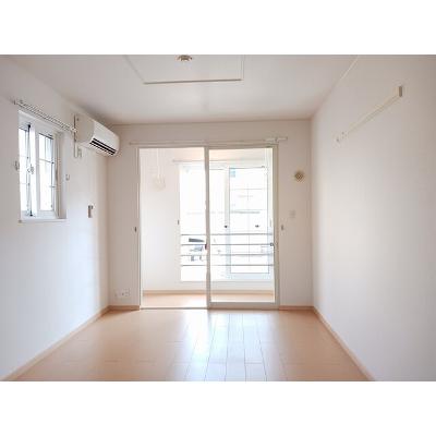 エトワールＡ 101【管理NO：1-015697701-01010】 ★家具家電は申し込み後に搬入しますの物件写真2