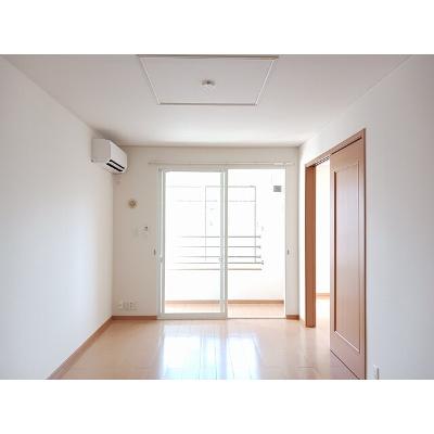 インフィニティーＡ 202【管理NO：1-015457601-02020】 ★家具家電は申し込み後に搬入しますの物件写真2