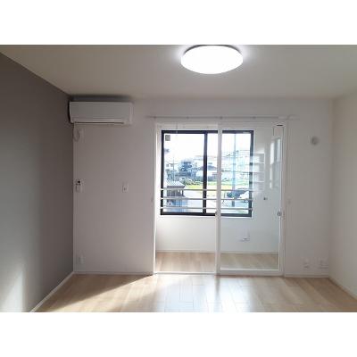 ヒカルサ高岡角ウエスト 206【管理NO：1-027529901-02060】 ★家具家電は申し込み後に搬入します 2026年08月上旬入居可能の物件写真2