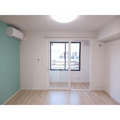 ミラノⅥ　Ｂ 204【管理NO：1-027438802-02040】 ★家具家電は申し込み後に搬入しますの物件写真2