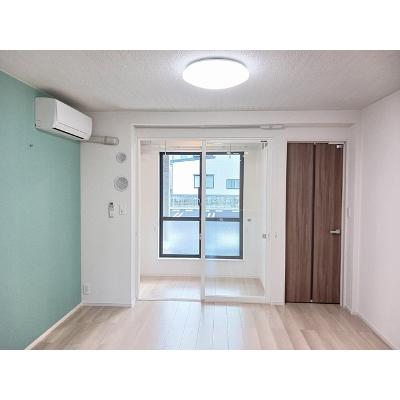 ミラノⅥ　Ａ 102【管理NO：1-027438801-01020】 ★家具家電は申し込み後に搬入しますの物件写真2