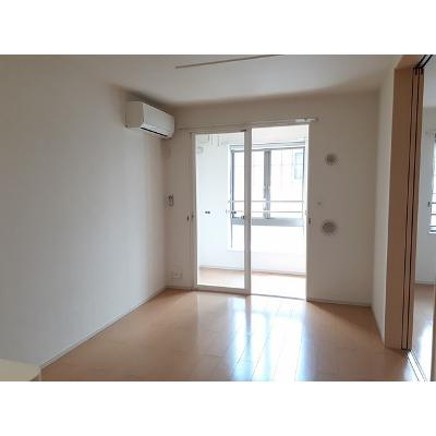 フェリス 203【管理NO：1-019857401-02030】 ★家具家電は申し込み後に搬入しますの物件写真2