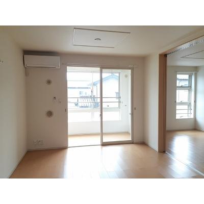 ＢＯＸ３２Ⅲ 203【管理NO：1-018379803-02030】 ★家具家電は申し込み後に搬入します 2026年07月上旬入居可能の物件写真2
