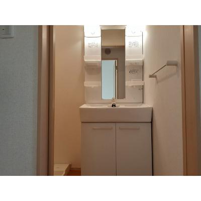 カリメーラ 101【管理NO：1-018303601-01010】 ★家具家電は申し込み後に搬入します 2026年08月上旬入居可能の物件写真6
